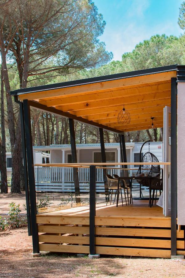 Lux Camp - Mobile Homes In Bi Village Fažana Exteriér fotografie