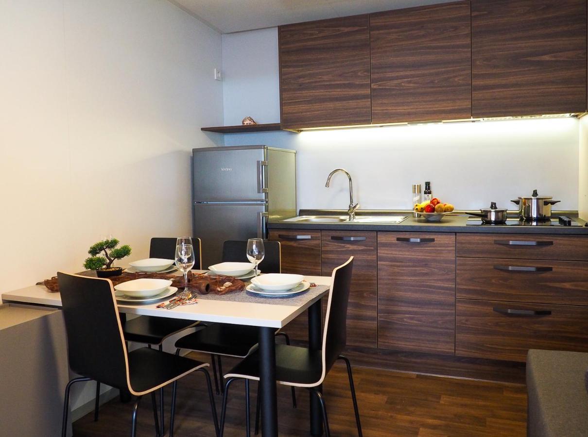Lux Camp - Mobile Homes In Bi Village Fažana Exteriér fotografie
