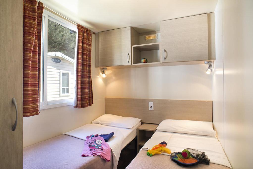 Lux Camp - Mobile Homes In Bi Village Fažana Exteriér fotografie