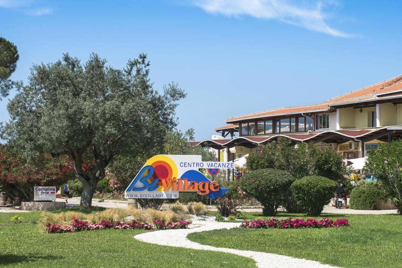 Lux Camp - Mobile Homes In Bi Village Fažana Exteriér fotografie