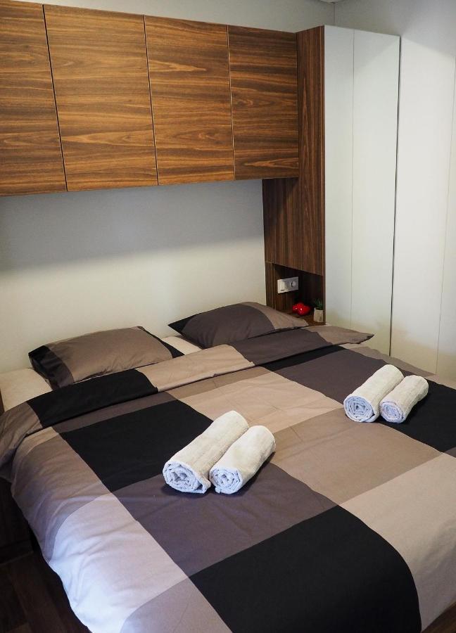 Lux Camp - Mobile Homes In Bi Village Fažana Exteriér fotografie